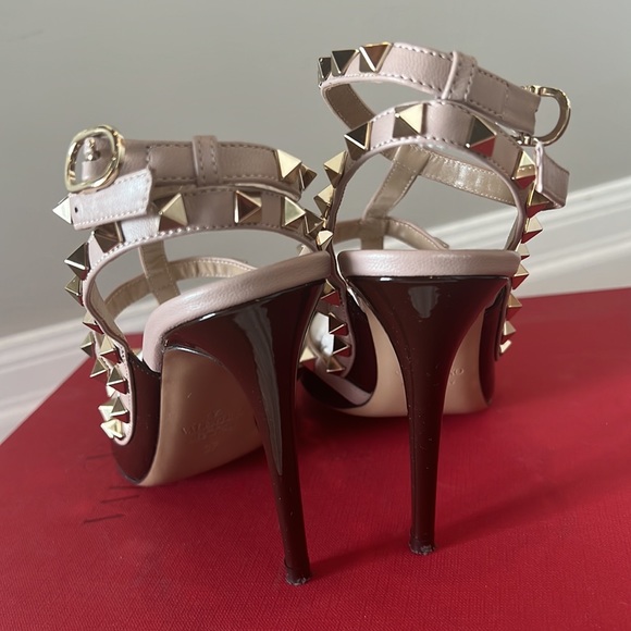 ✨VALENTINO✨ Brown & Pink Valentino Garavani Patent Cage 100 Heels - Picture 3 of 9